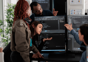 Em ambientes corporativos que operam SAP, escolher ferramentas de gestão de vulnerabilidades não é apenas uma decisão de segurança.
