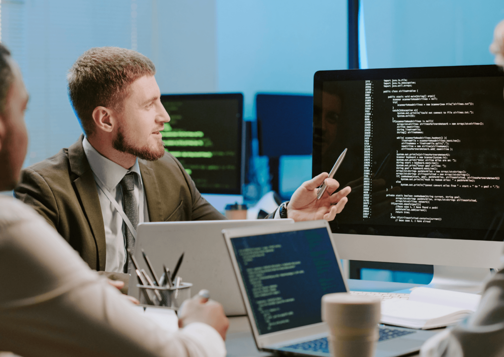 Em ambientes corporativos que operam SAP, escolher ferramentas de gestão de vulnerabilidades não é apenas uma decisão de segurança.